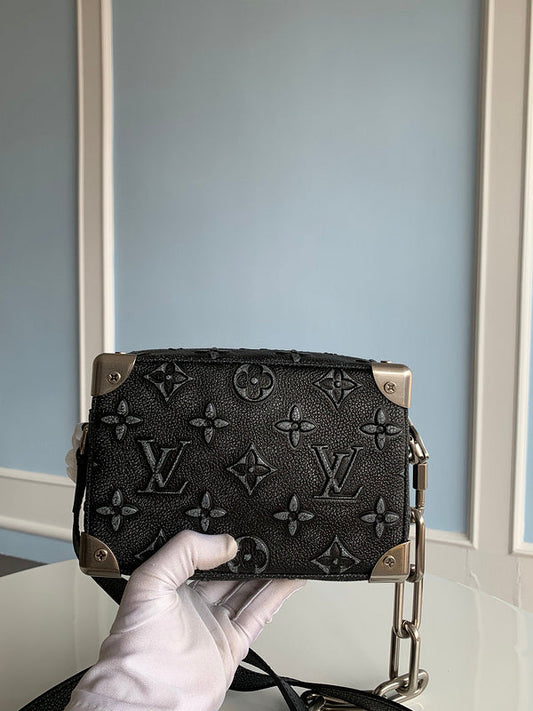 LOV - Luxurious Totes - 953