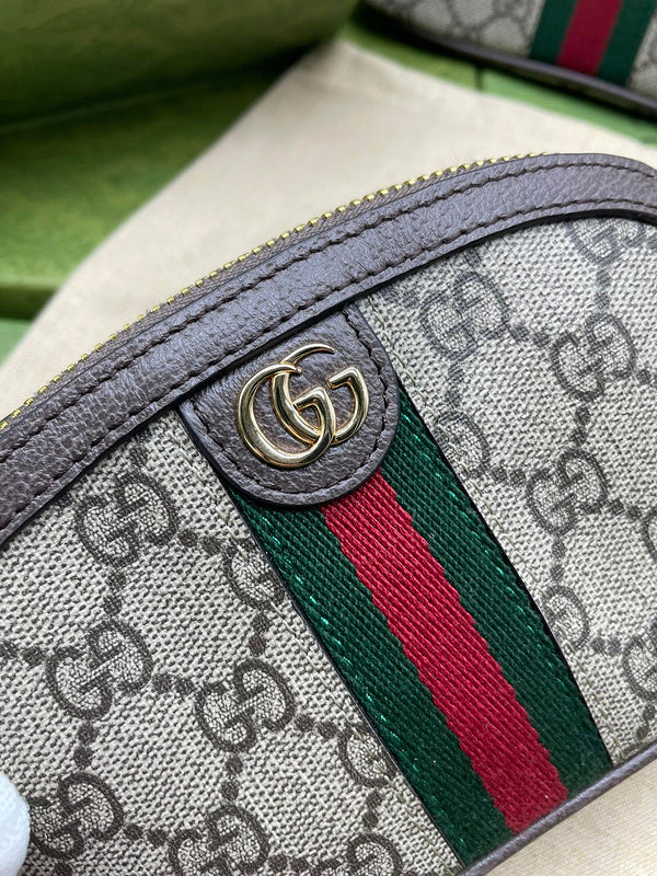 GUI - Luxurious Totes - 880