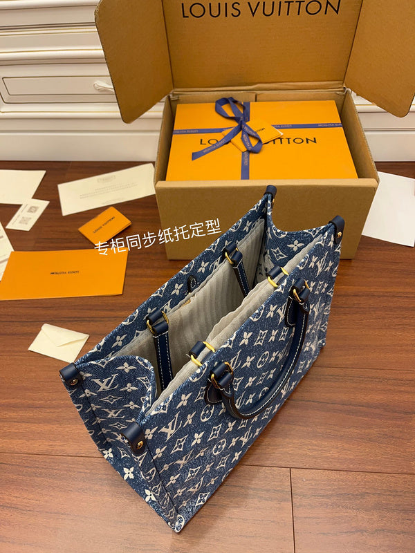 LOV - Luxurious Totes - 1370