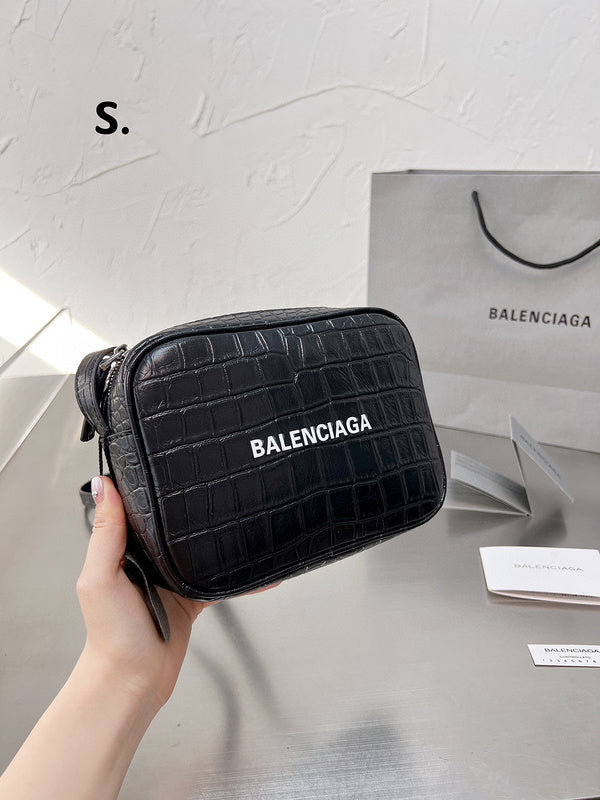 Luxurious Totes - BGA2 Bags - 016