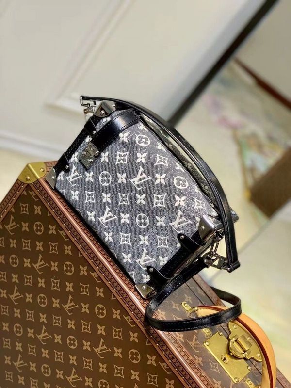 LOV - Luxurious Totes - 817