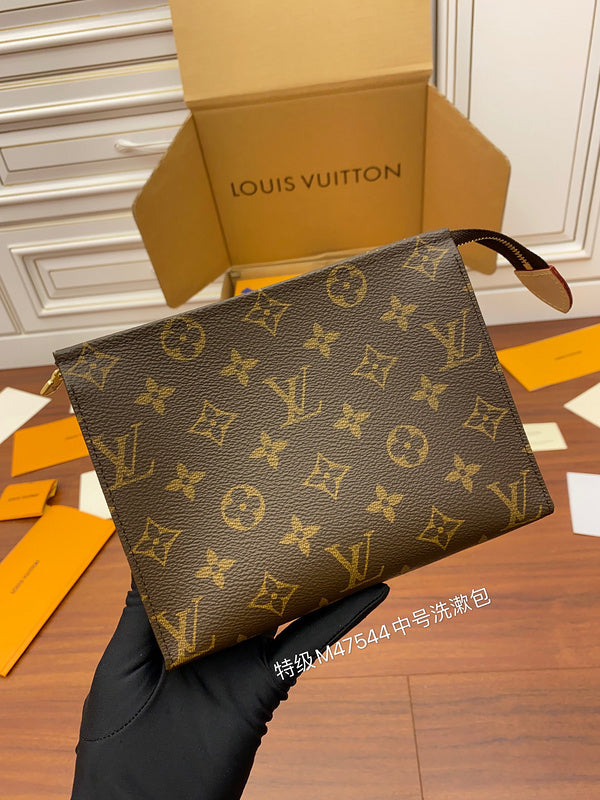 LOV - Luxurious Totes - 2154