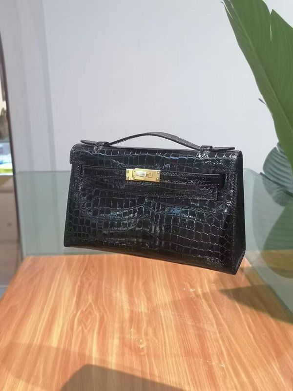 HMS - Luxurious Totes - 021