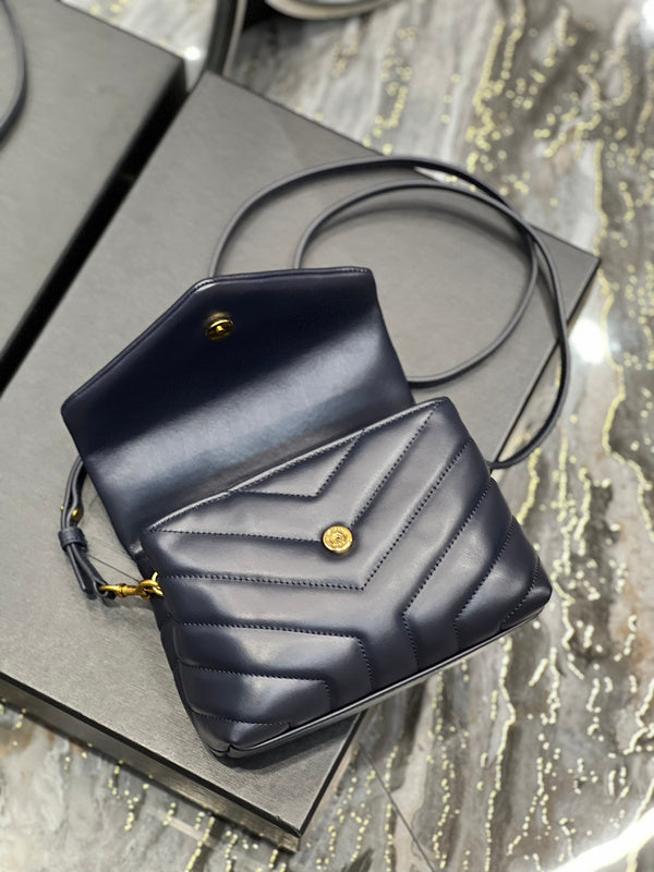 Luxurious Totes - Latest - 8039