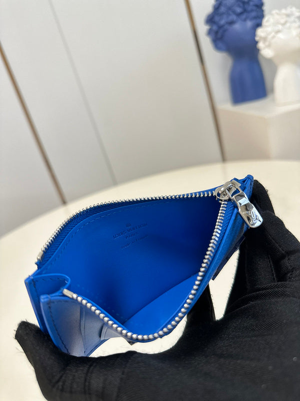 LOV - Luxurious Totes - 053