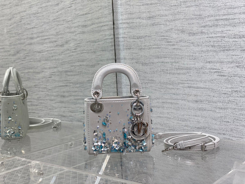 Luxurious Totes - Latest - 6397