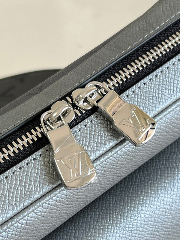 LOV - Luxurious Totes - 1613