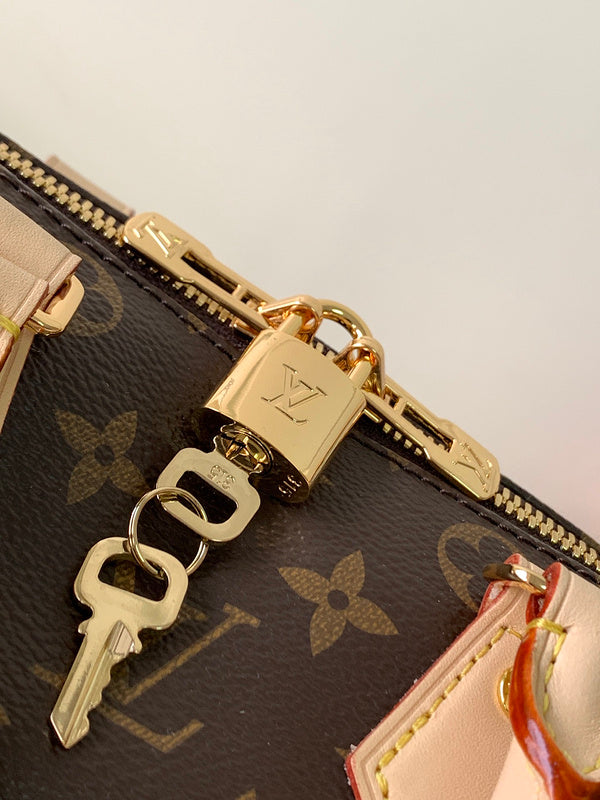 LOV - Luxurious Totes - 1730