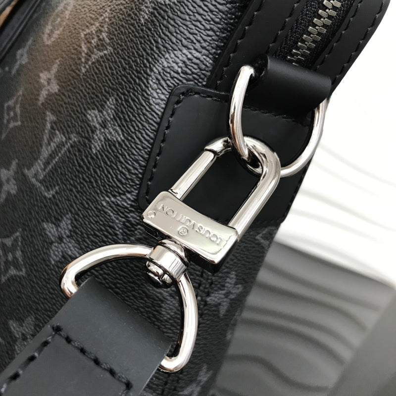 LOV - Luxurious Totes - 1413