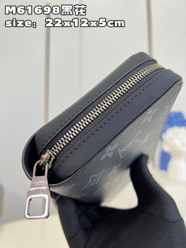 LOV - Luxurious Totes - 555