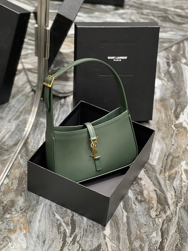 Luxurious Totes - Latest - 8122