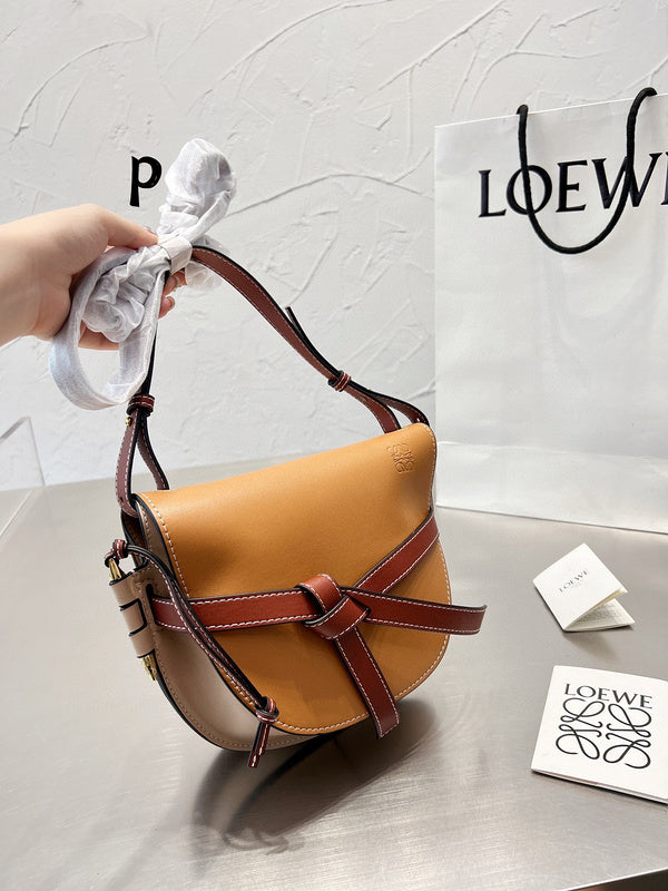 Luxurious Totes - LW-CH Bags - 049