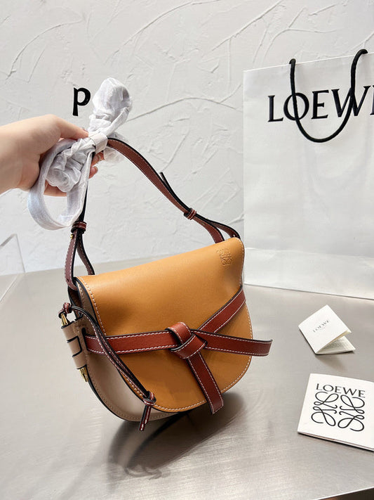 Luxurious Totes - LW-CH Bags - 049