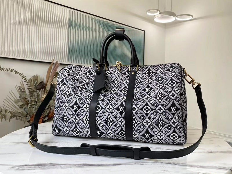 LOV - Luxurious Totes - 2450