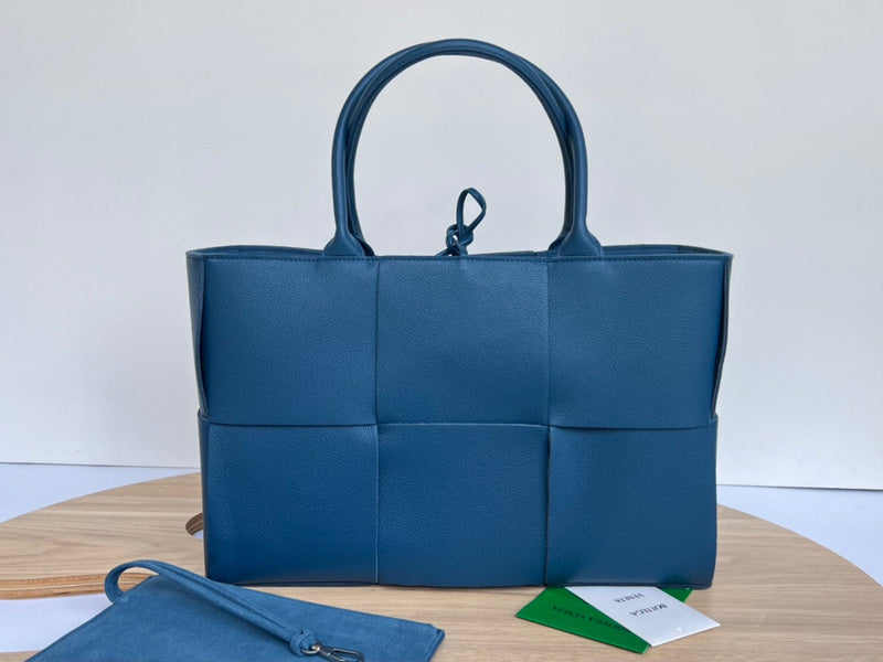 Luxurious-Totes - BV Bags - 2235