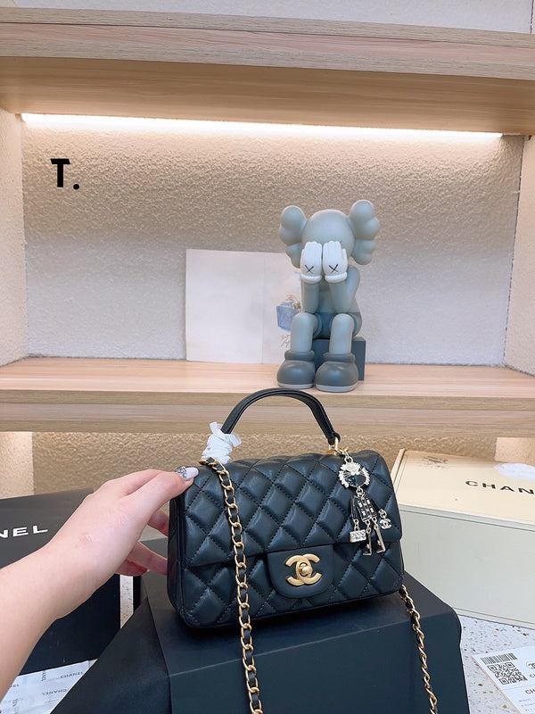 Luxurious Totes - CNL3 Bags - 085