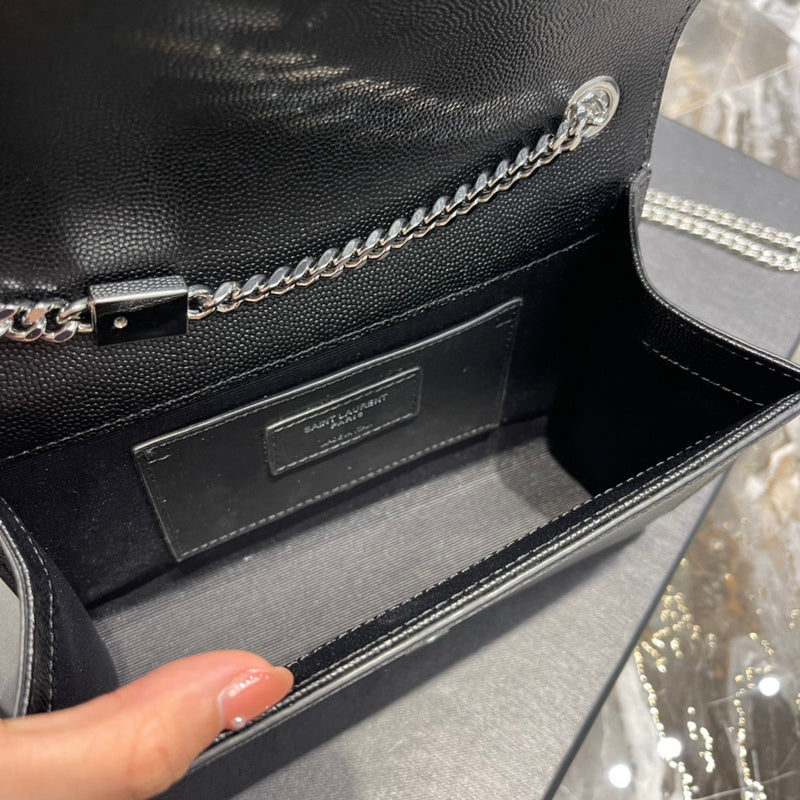 Luxurious Totes - Latest - 8526