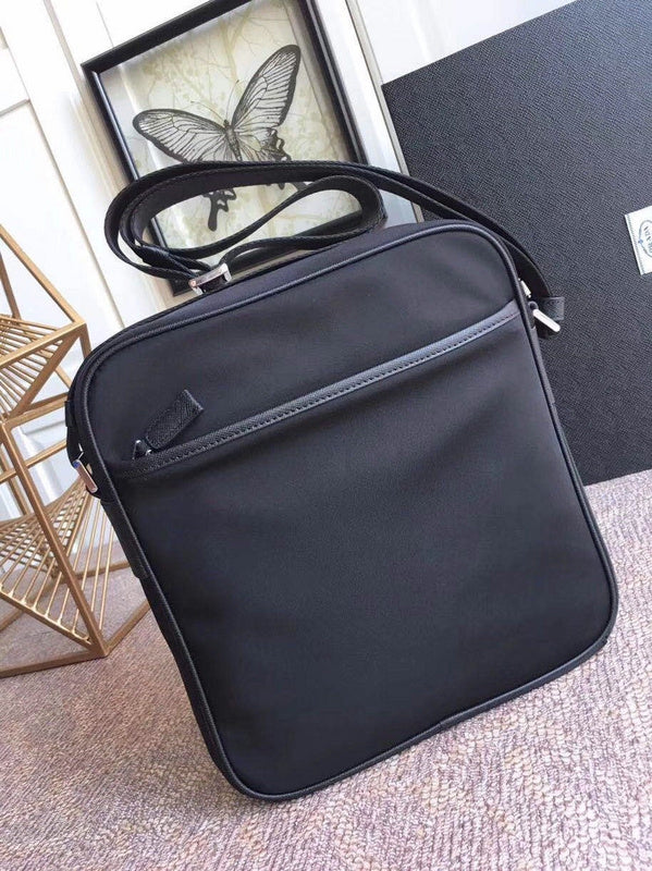 PDA - Luxurious Totes - 023