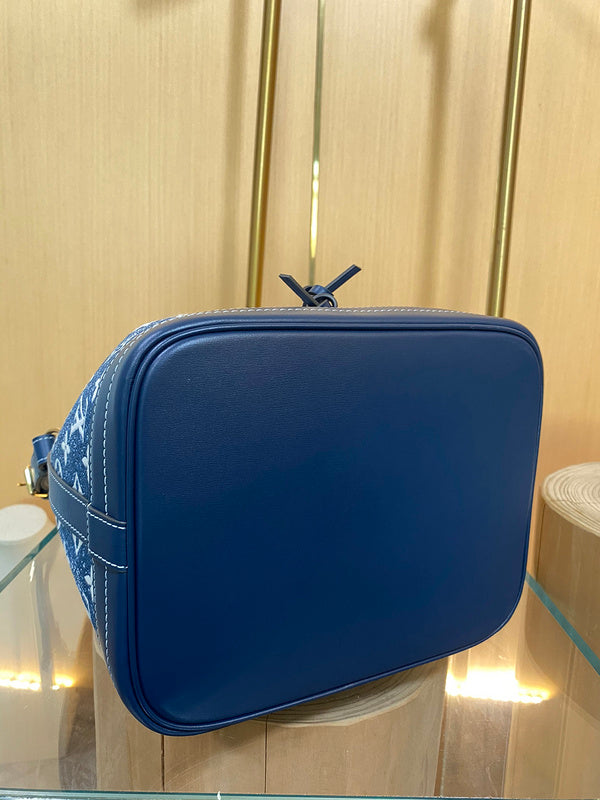 LOV - Luxurious Totes - 1574