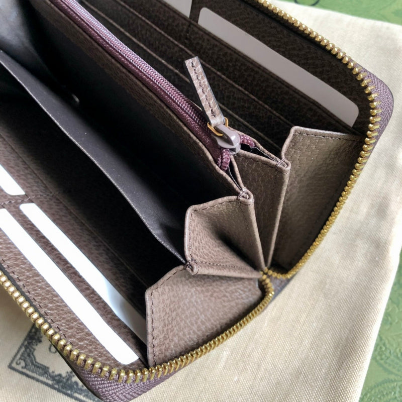 GUI - Luxurious Totes - 189