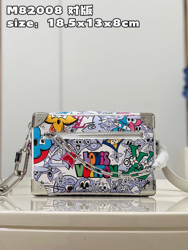 LOV - Luxurious Totes - 570