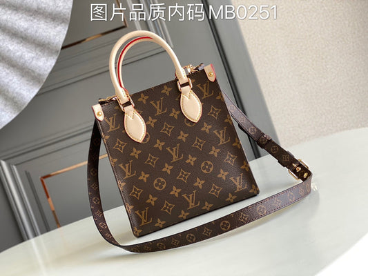 LOV - Luxurious Totes - 1833