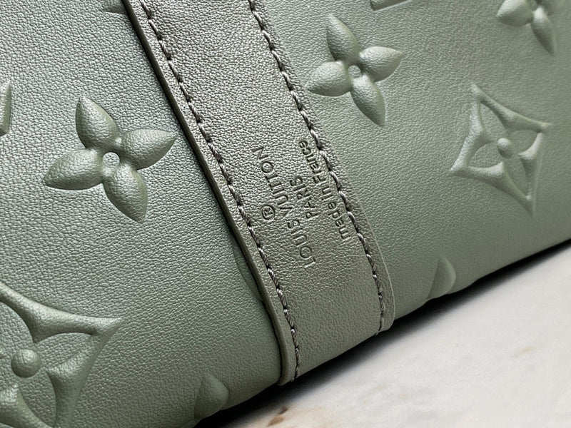 LOV - Luxurious Totes - 2289