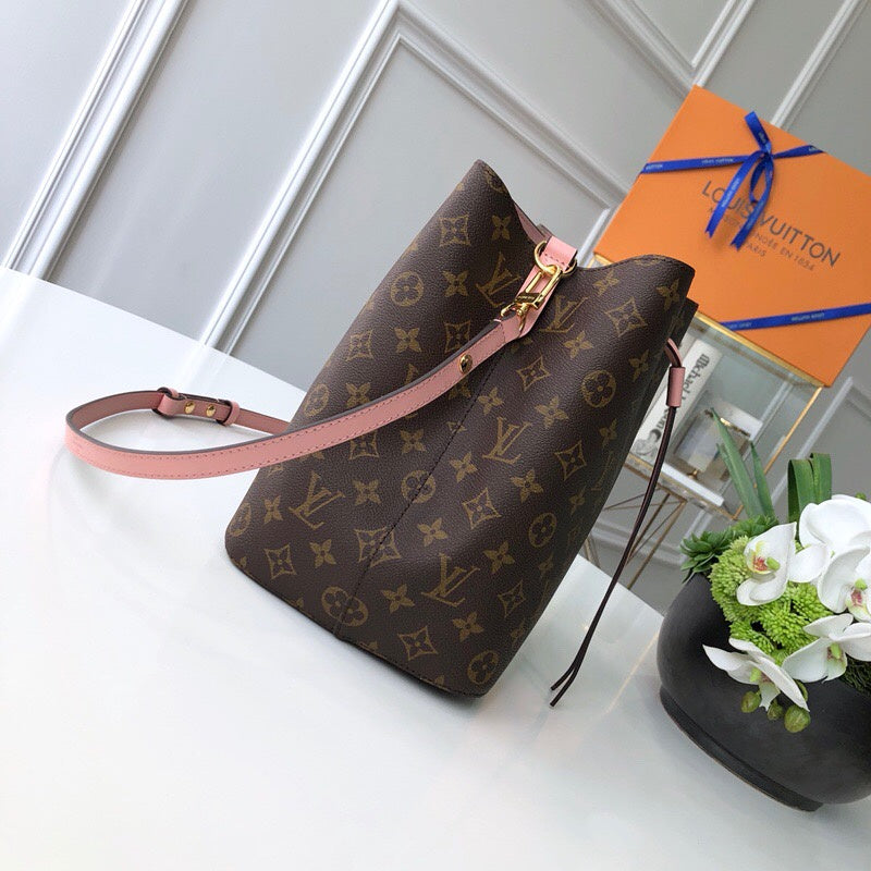 Luxurious Totes - Latest - 9733