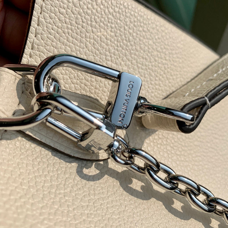 LOV - Luxurious Totes - 1600