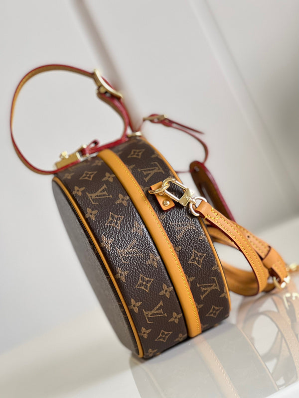 LOV - Luxurious Totes - 981