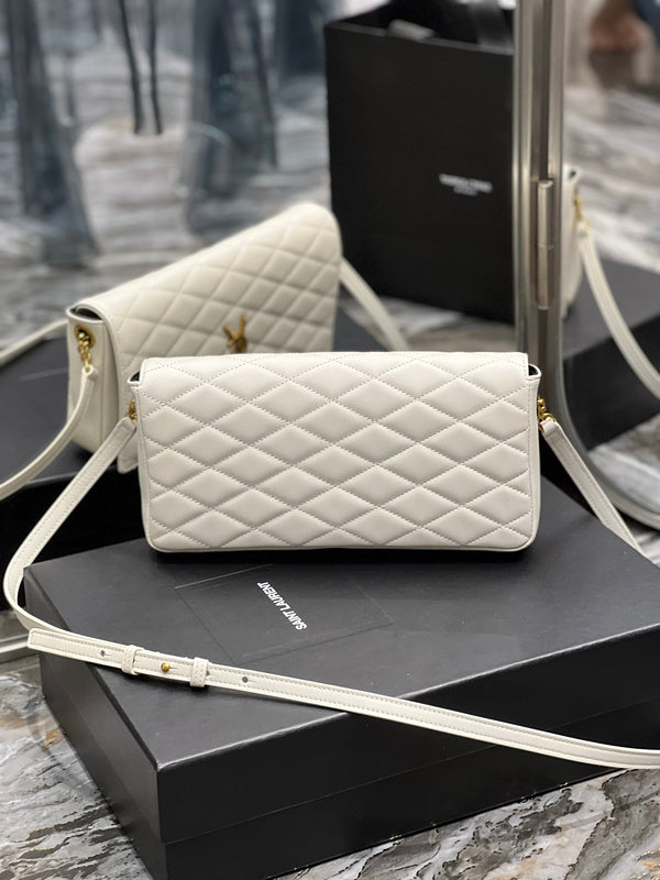 Luxurious Totes - Latest - 8667