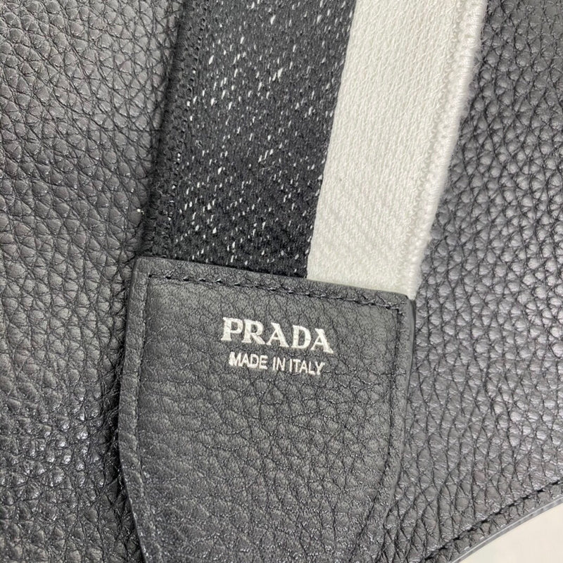 Luxurious Totes - Latest - 4636