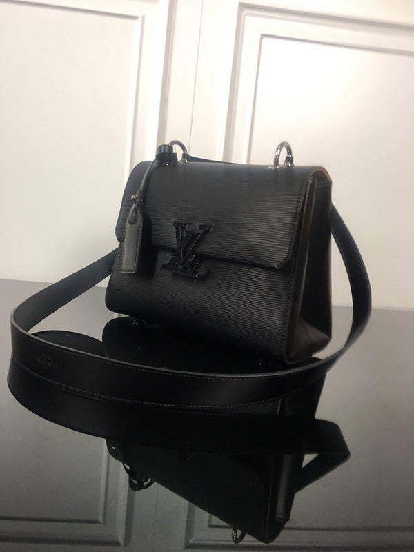 LOV - Luxurious Totes - 715