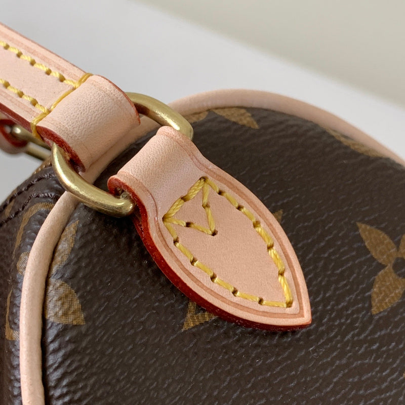 LOV - Luxurious Totes - 1103