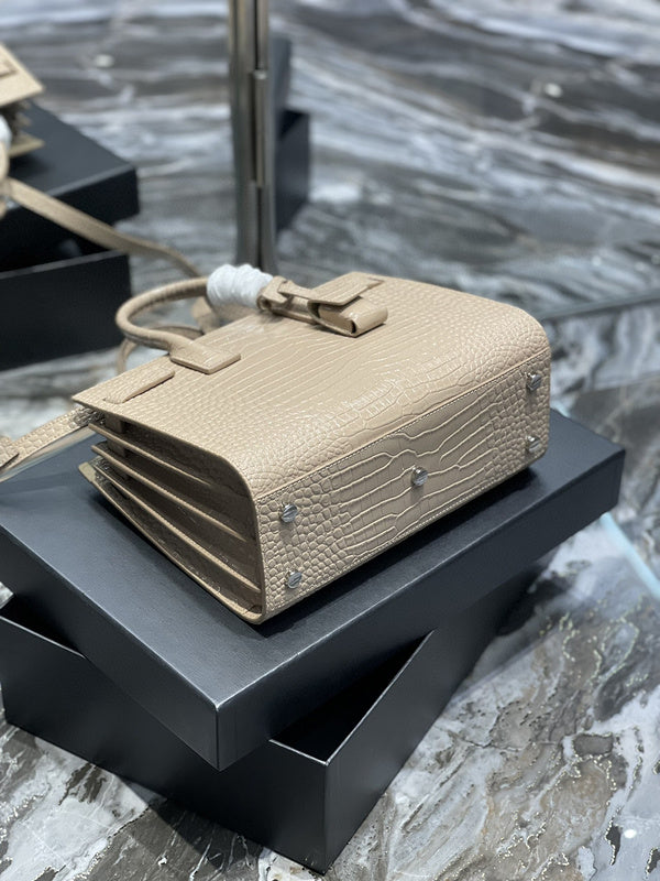 Luxurious Totes - Latest - 8727