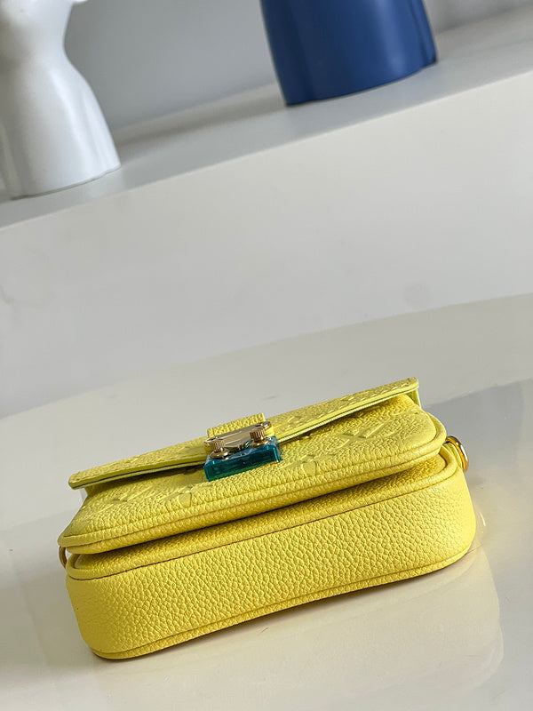 LOV - Luxurious Totes - 1699