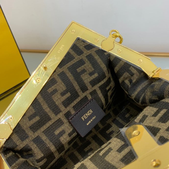 Luxurious Totes - Latest - 11373