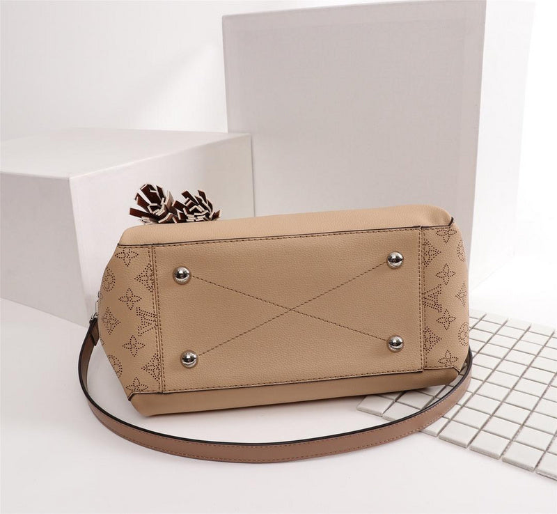 LOV - Luxurious Totes - 2721