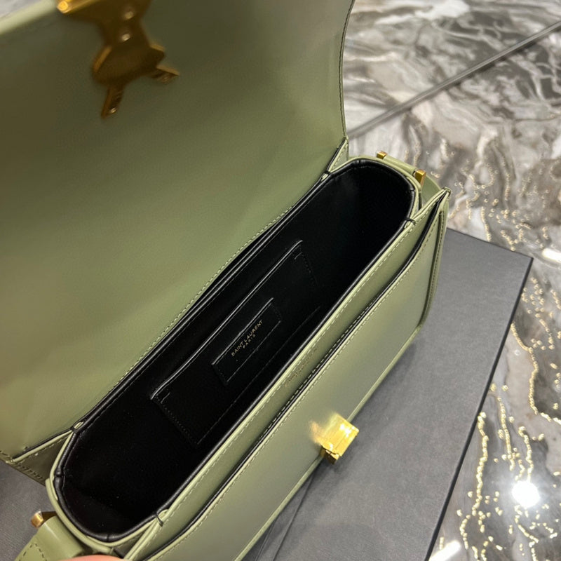 Luxurious Totes - Latest - 8056