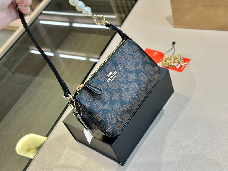 Luxurious Totes - CCH2 Bags - 109