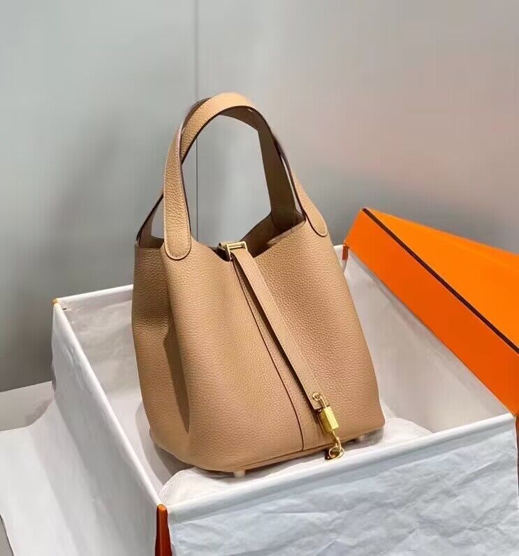 HMS - Luxurious Totes - 001