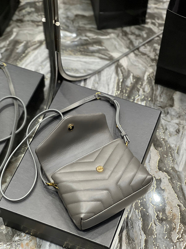 Luxurious Totes - Latest - 8273