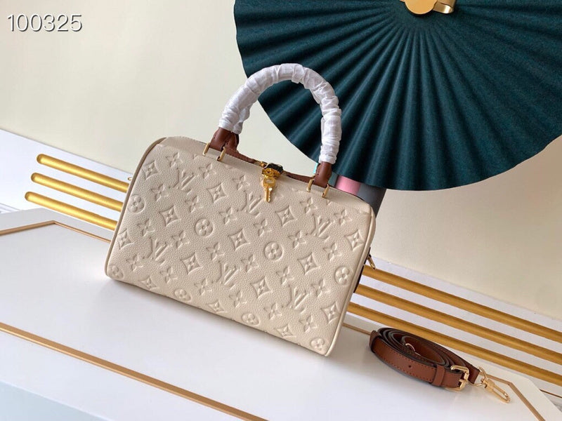 Luxurious Totes - Latest - 9675