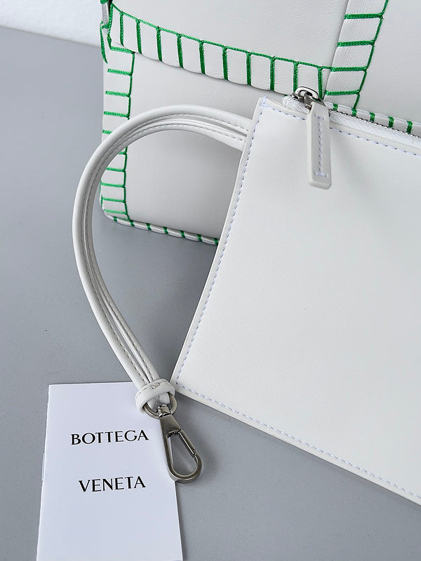 Luxurious Totes - Latest - 6948