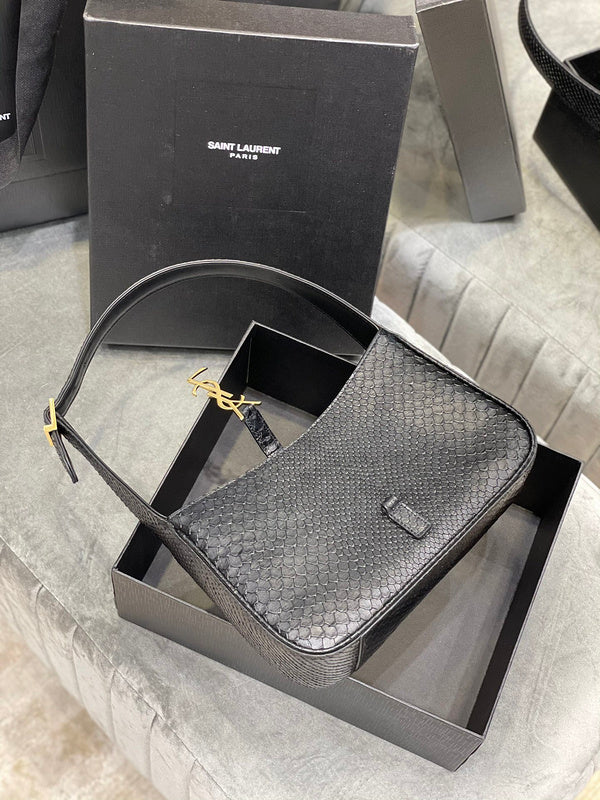 Luxurious Totes - Latest - 8342