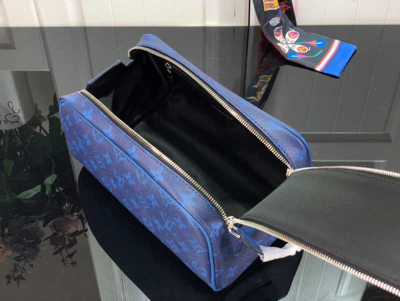LOV - Luxurious Totes - 1854