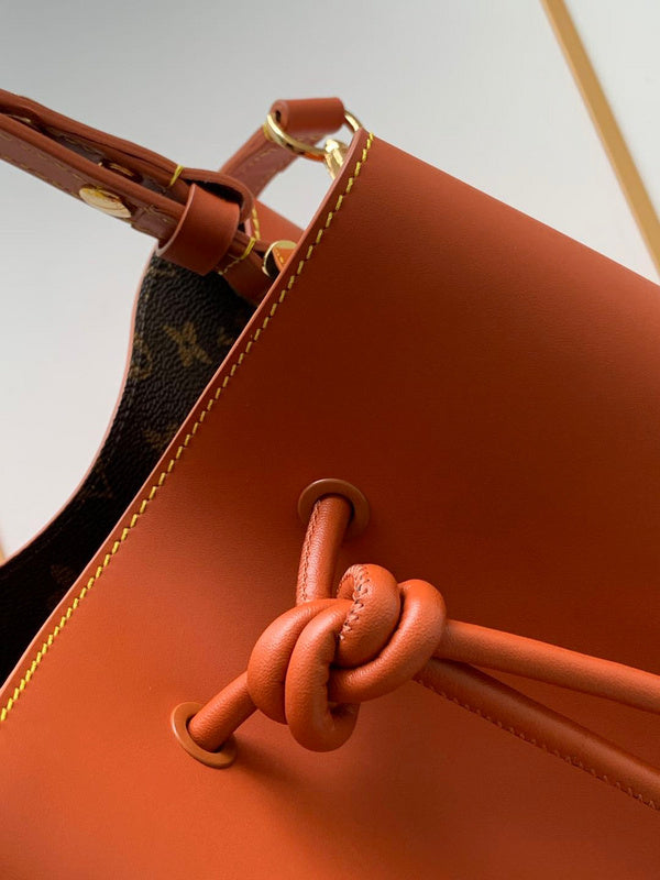 Luxurious Totes - Latest - 9725