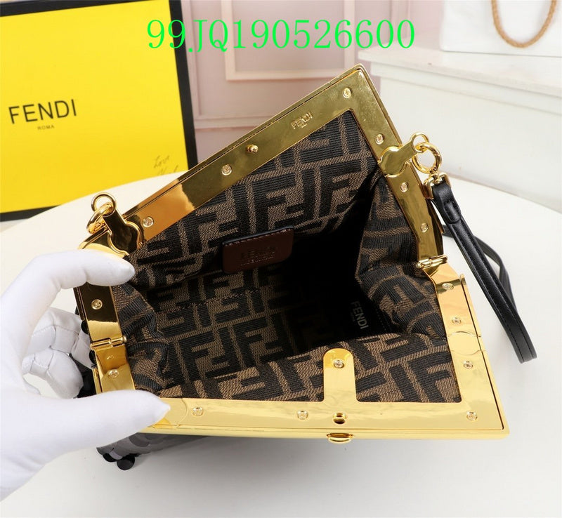 GC - Shoulder - 3183