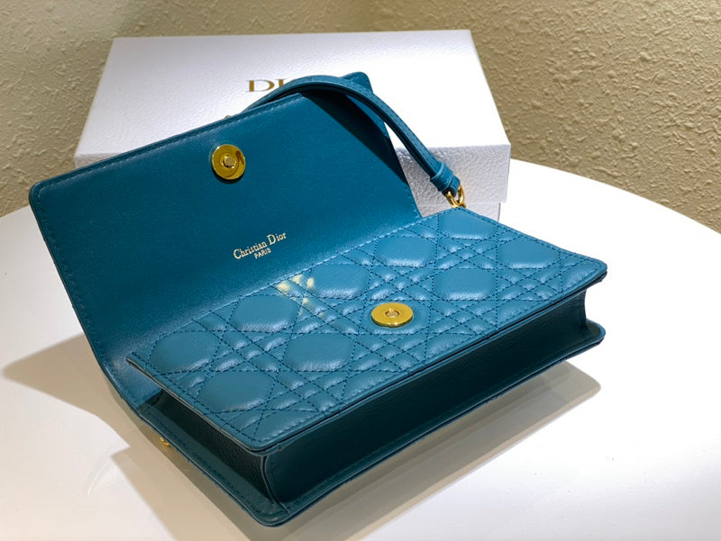 Luxurious Totes - Latest - 6403