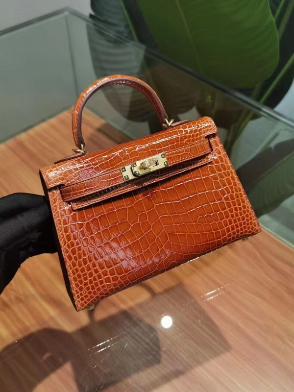 HMS - Luxurious Totes - 004